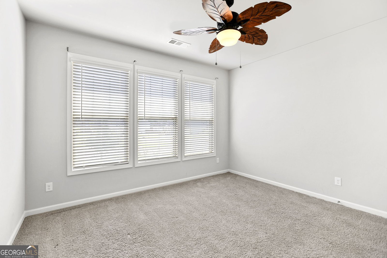 4605 Dandelion Way Cumming - 40