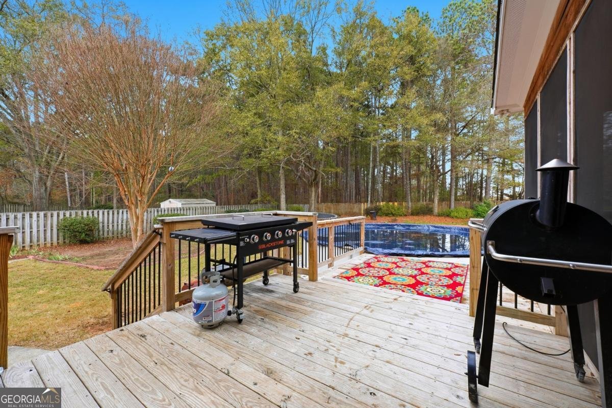 3800 Glen Ian Drive Loganville - 23