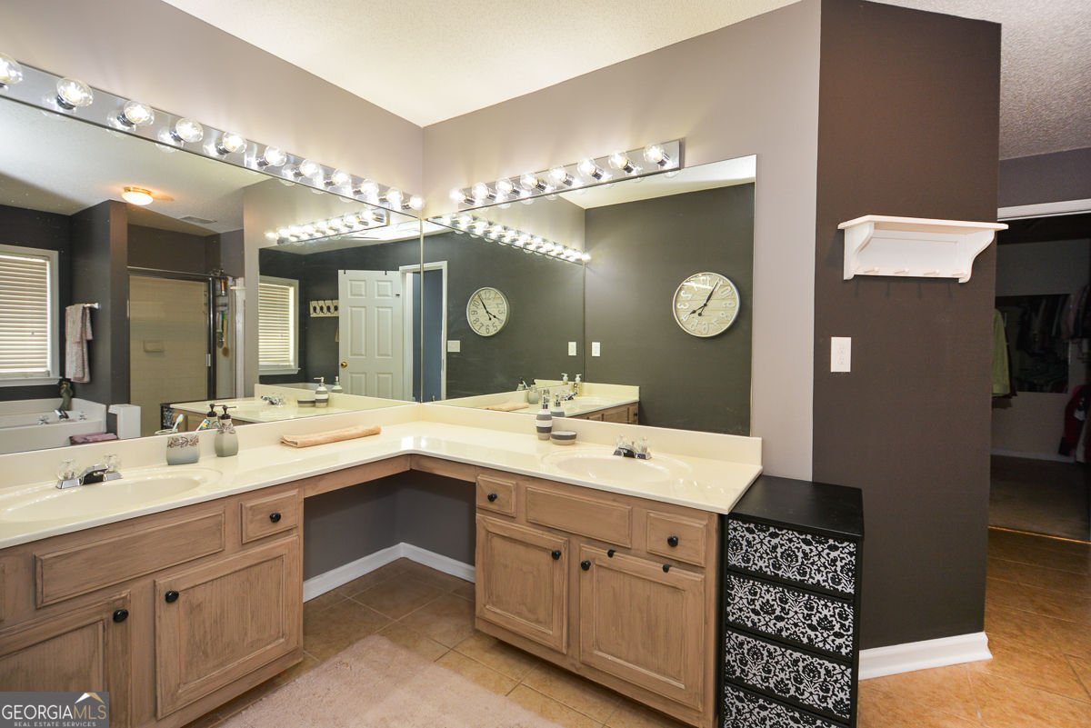 211 Ashland Drive Woodstock - 24