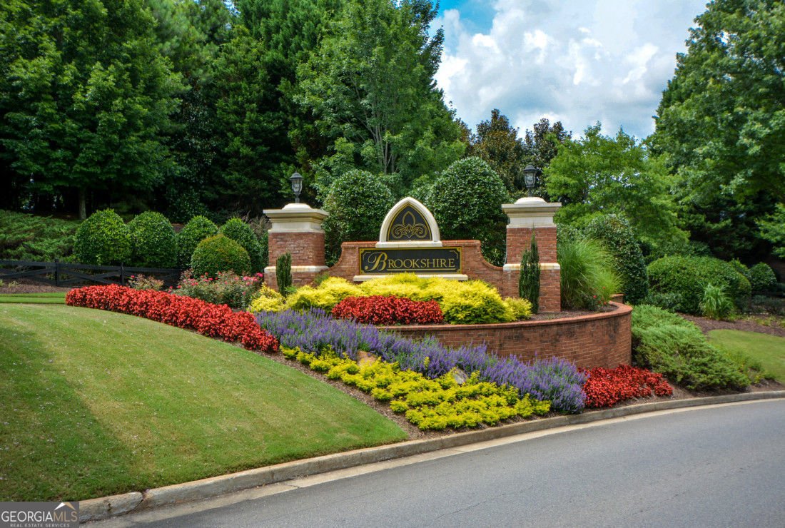 211 Ashland Drive Woodstock - 53