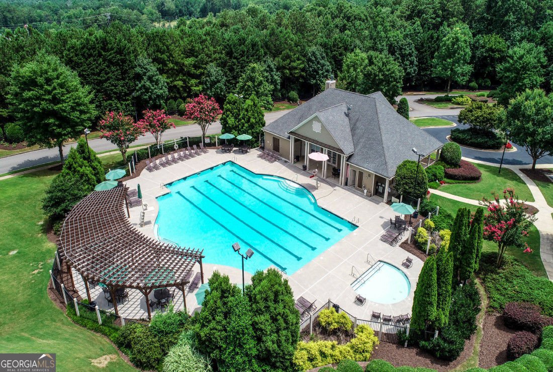 211 Ashland Drive Woodstock - 66