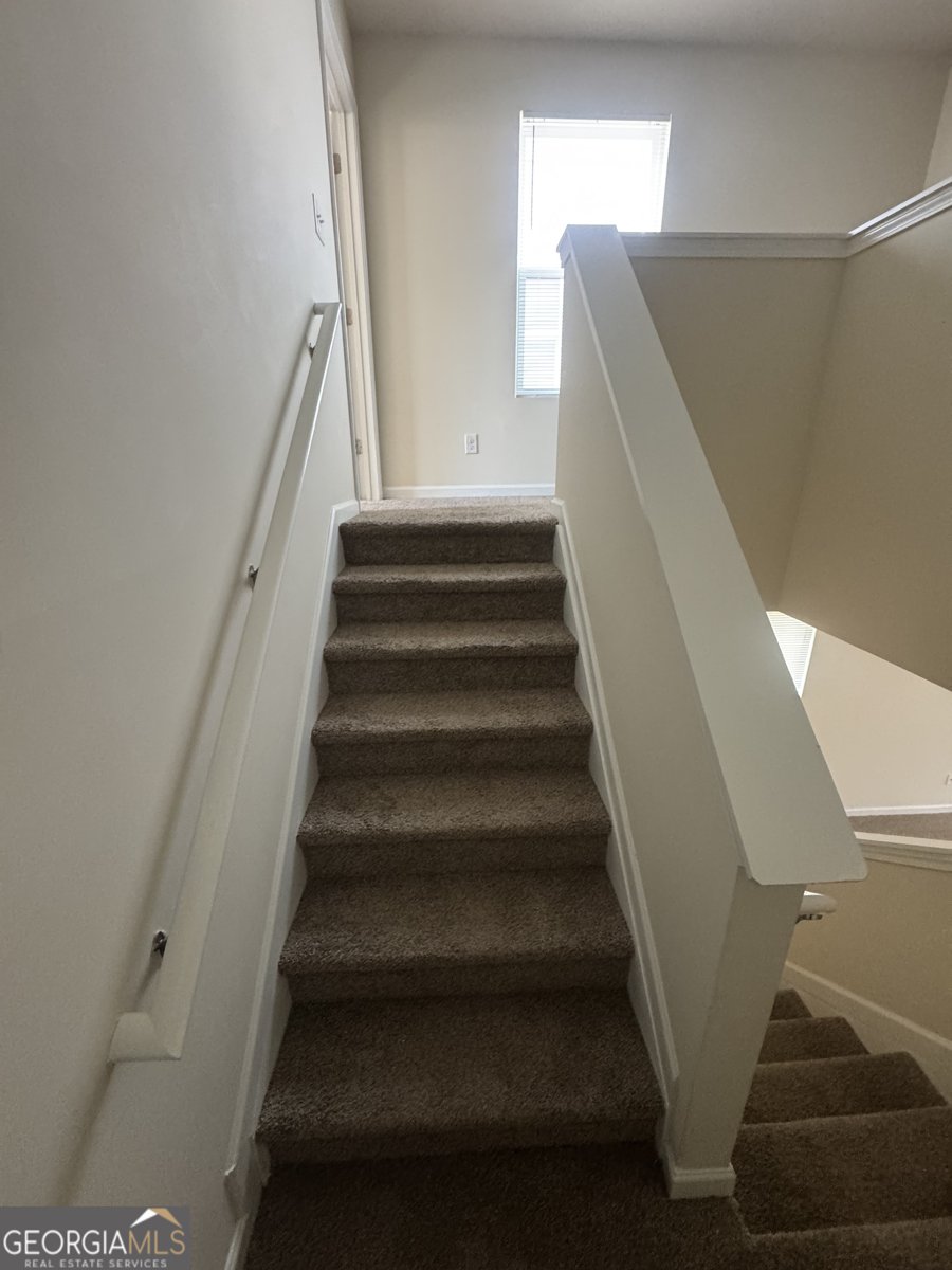 1579 Leonard Street Hampton - 10