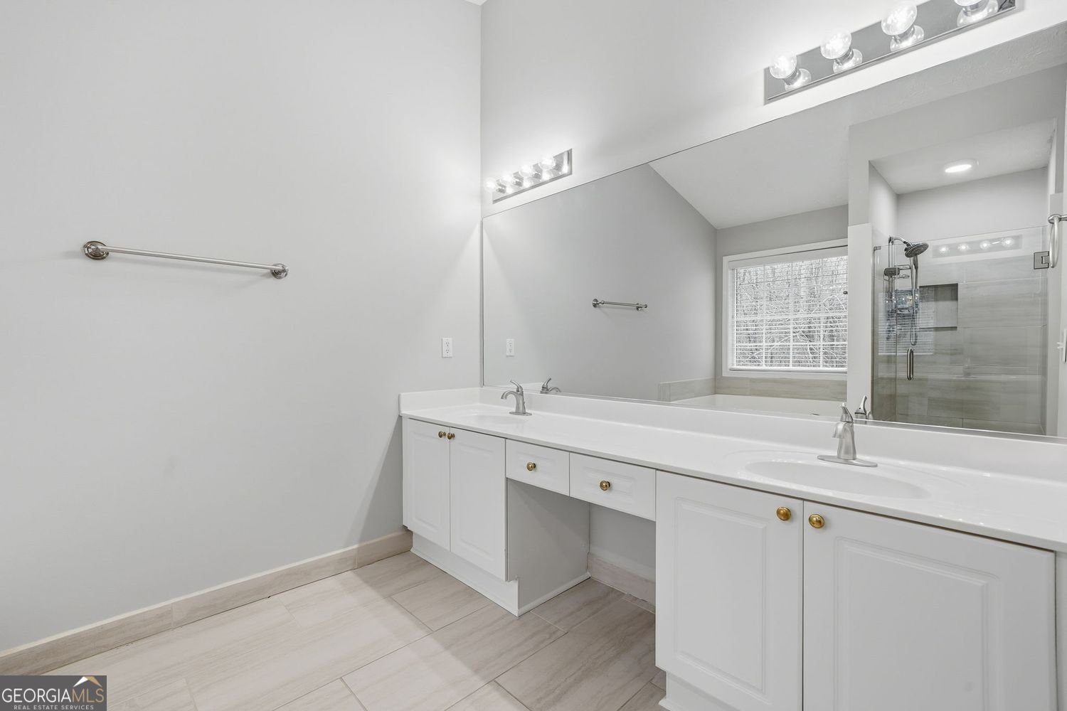 2748 Links Overlook Drive Dacula - 16