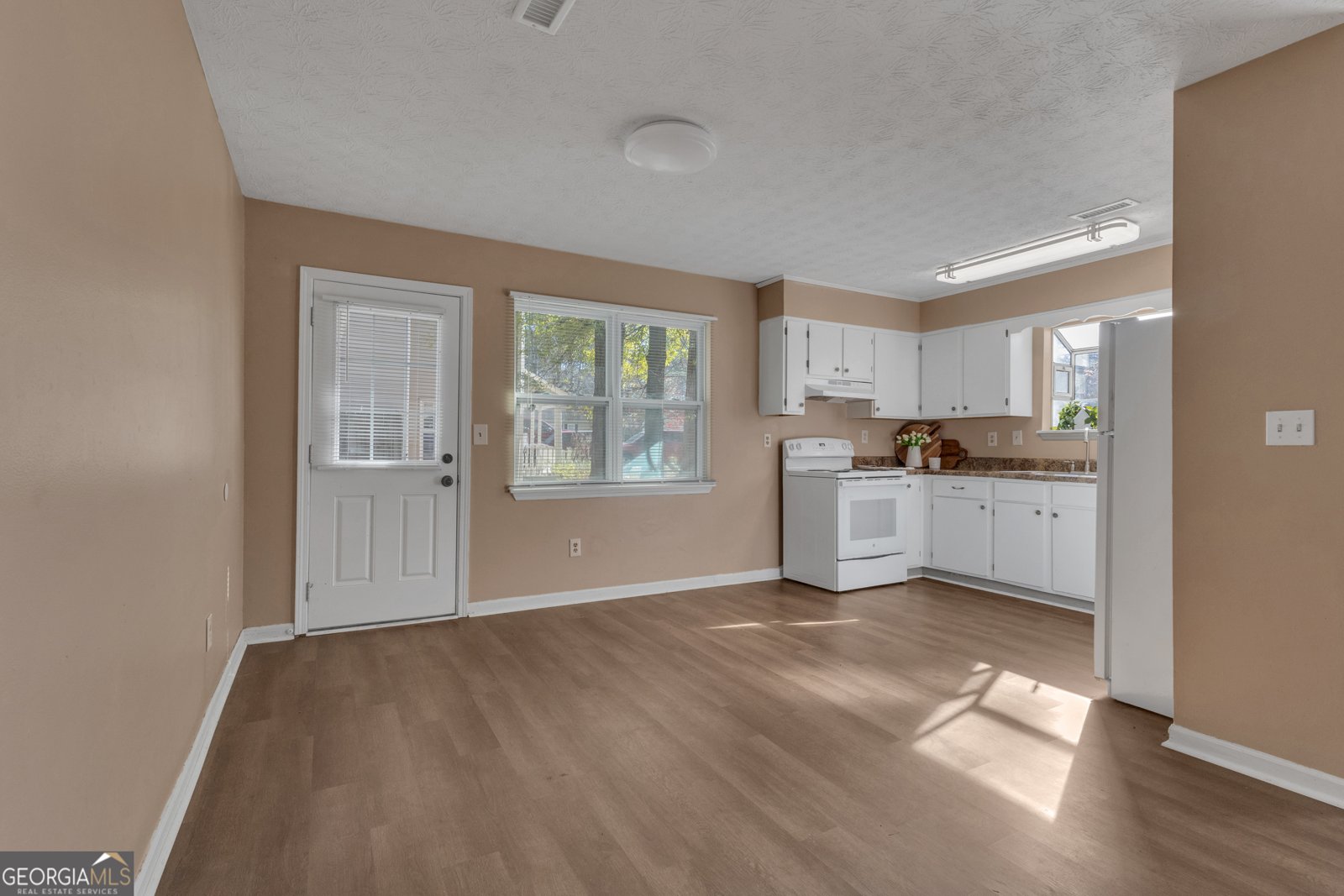 211 First Leaf Peachtree City - 14