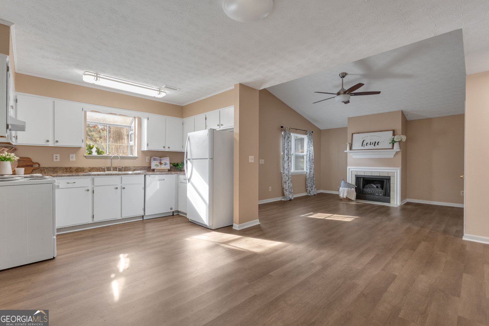 211 First Leaf Peachtree City - 16