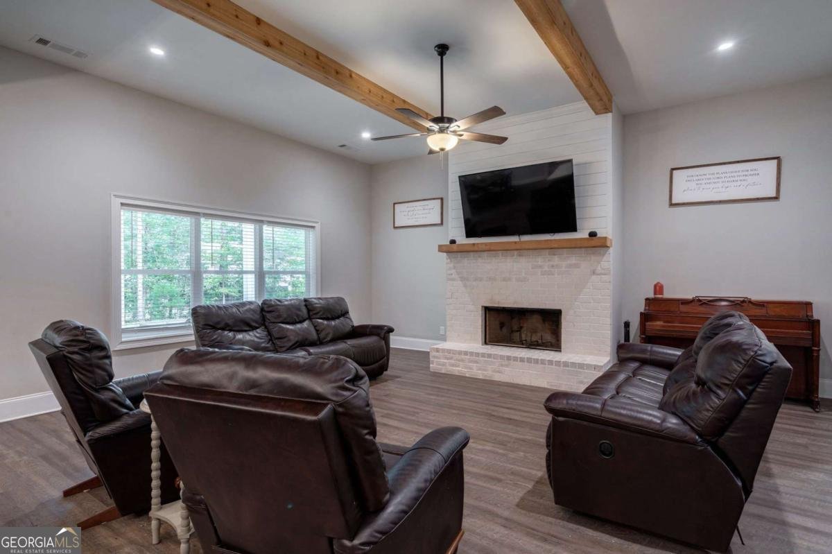 1120 Pearl Way Bogart - 15