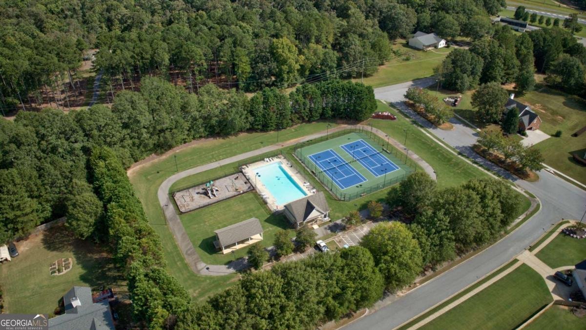 1120 Pearl Way Bogart - 52