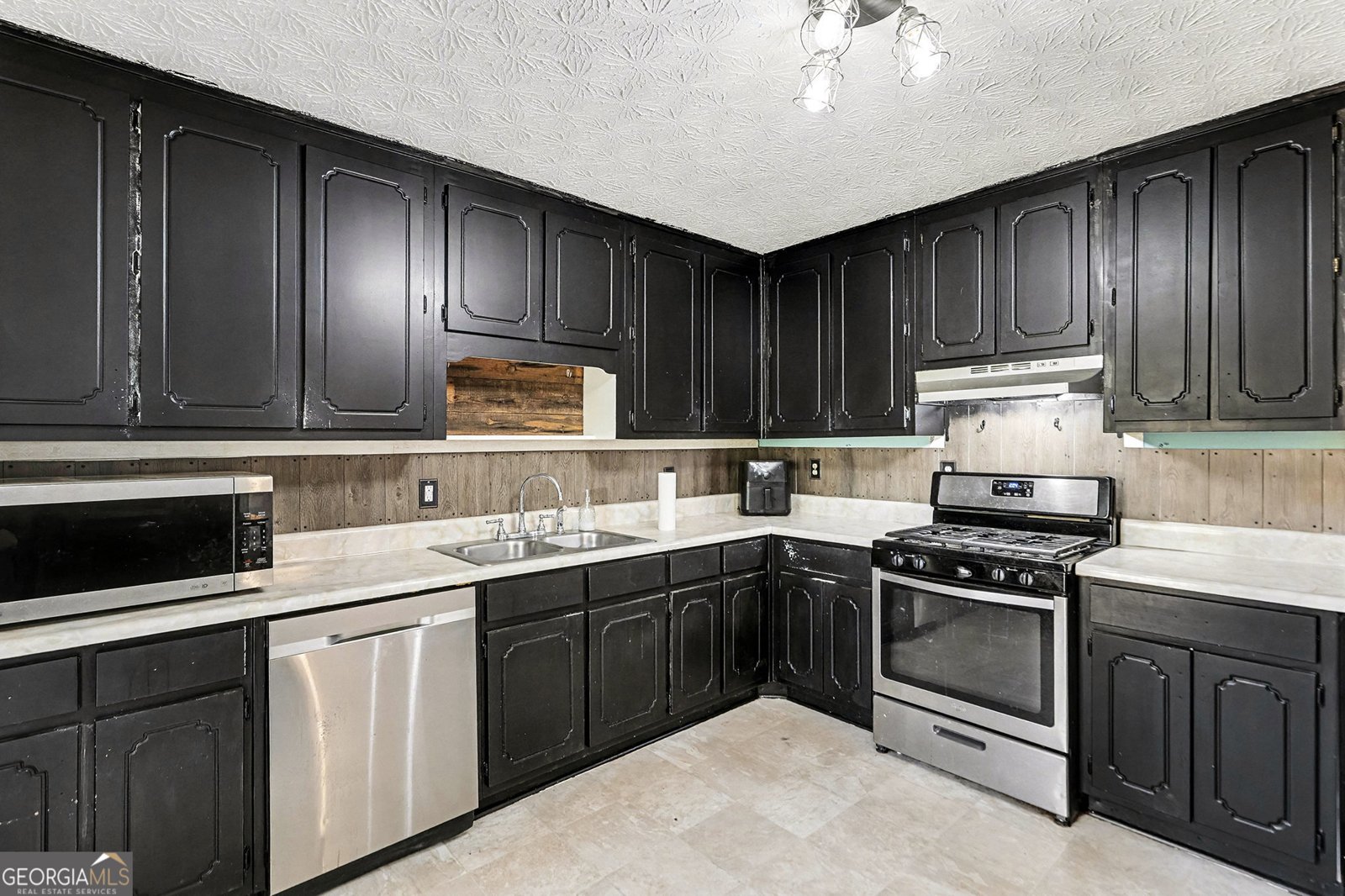 211 Powder Mill Drive Dallas - 14