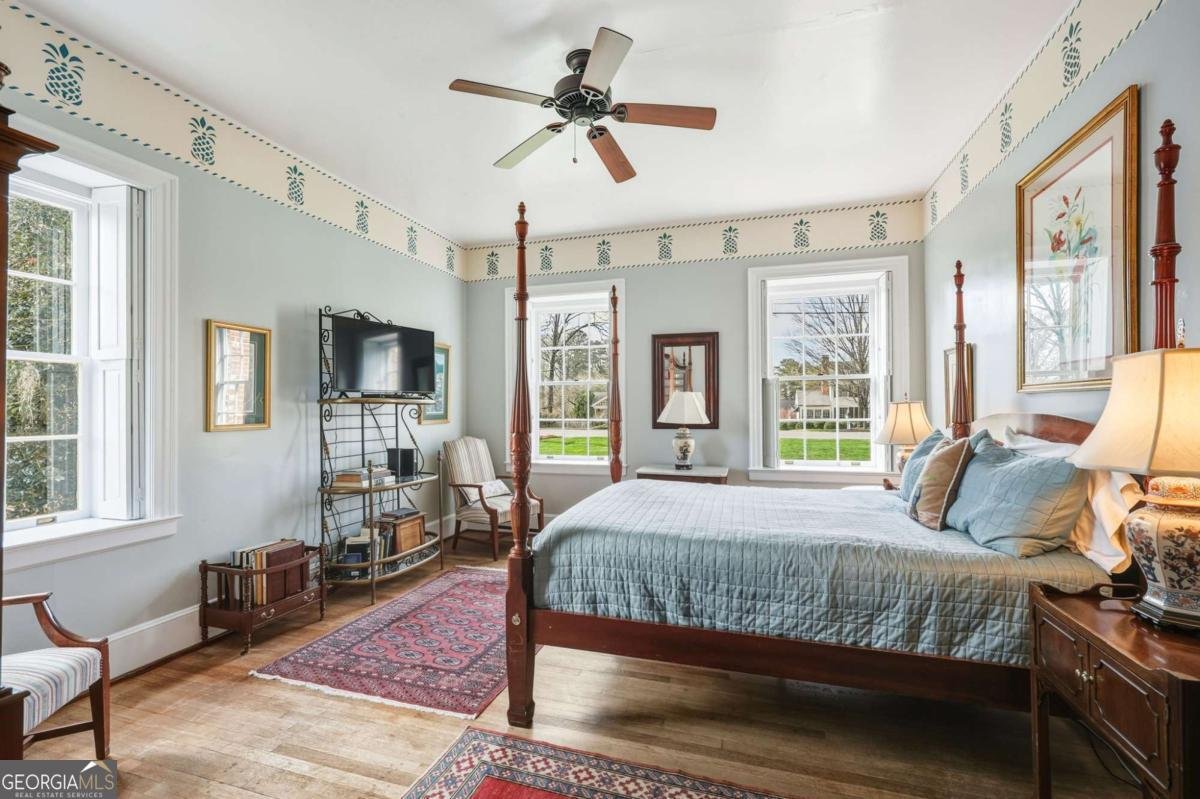 1606 Riverside Drive Gainesville - 27