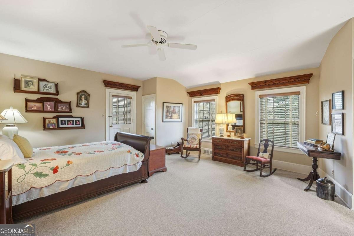 1606 Riverside Drive Gainesville - 29