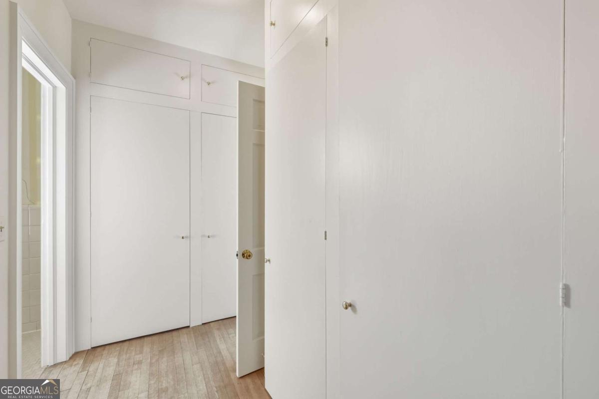 1606 Riverside Drive Gainesville - 37