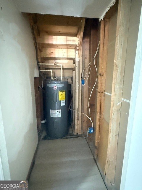 1015 MARTHA Drive Forest Park - 33