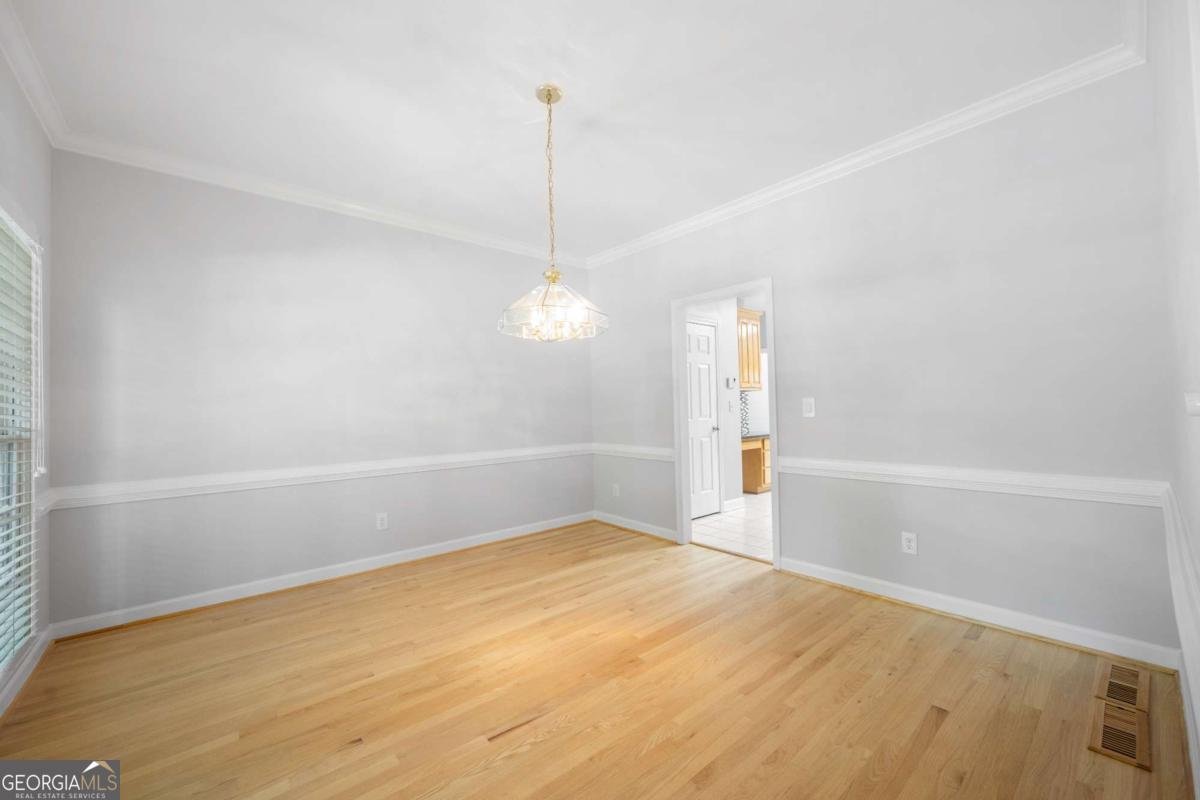 3334 Trails End Road Roswell - 5