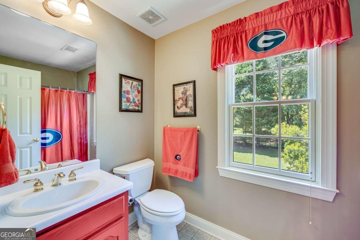 1885 Silver Oak Drive Bethlehem - 75