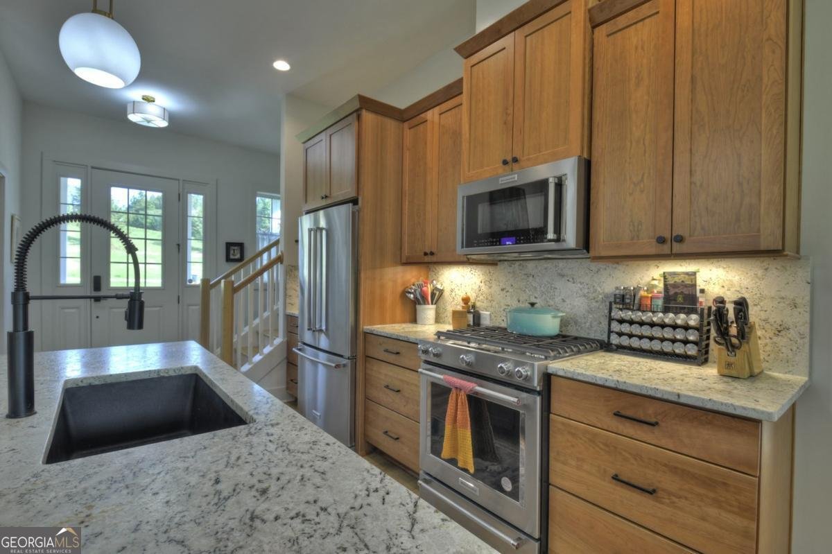 47 Downy Road Blue Ridge - 95