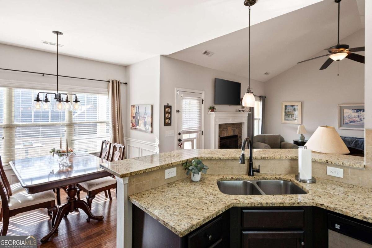 12 Carmen Lane Dallas - 12