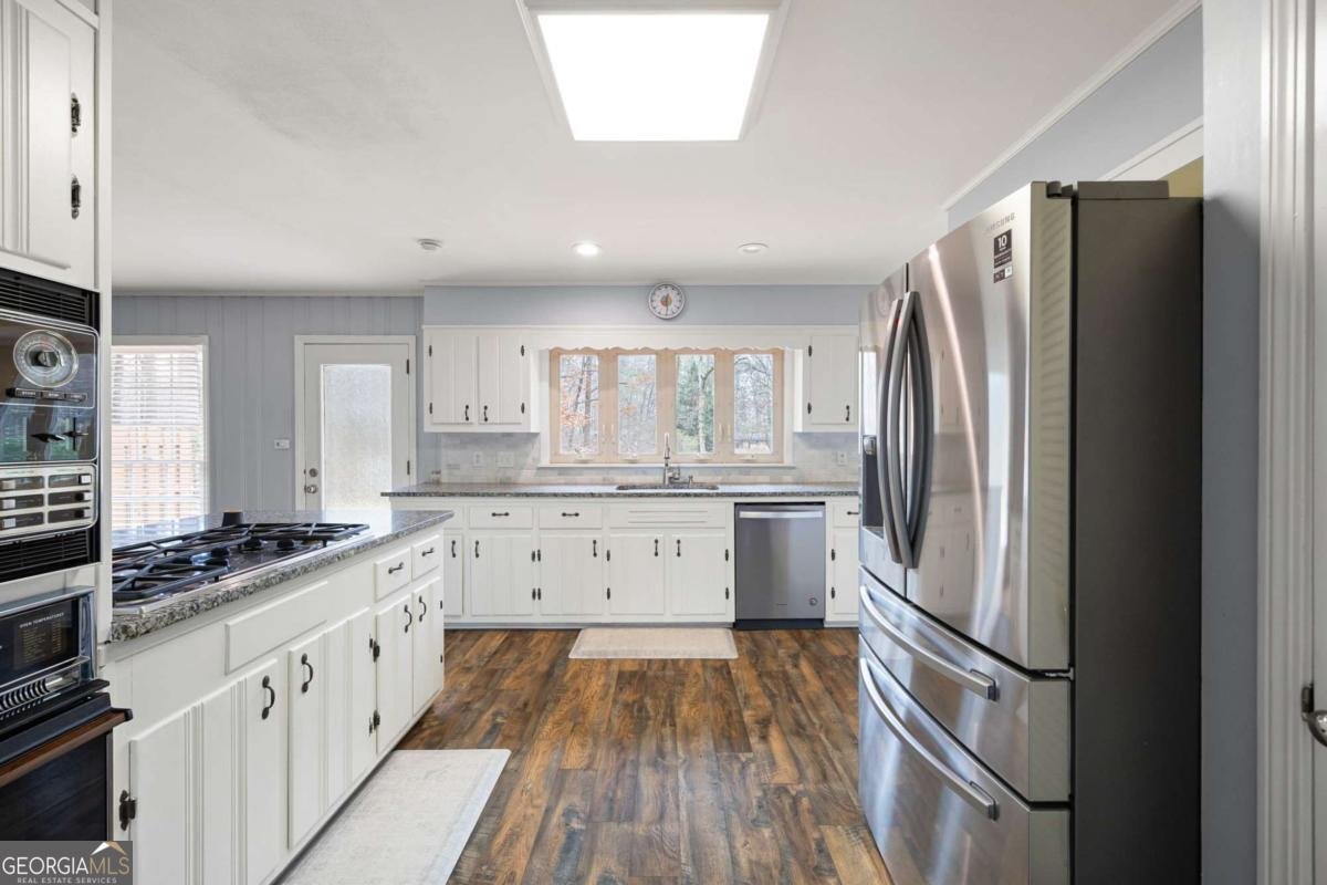 2017 Pine Hill Circle Kennesaw - 12