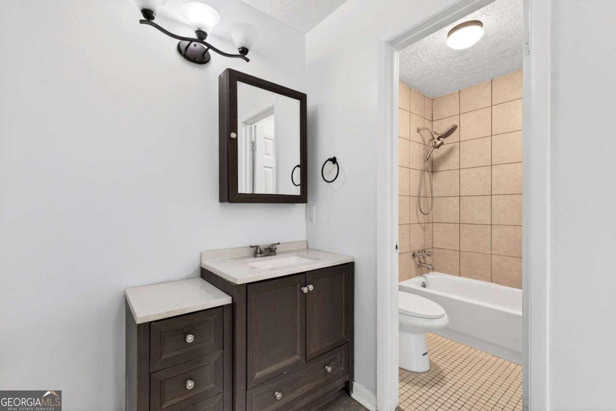 561 Pebble Creek Drive Norcross - 19