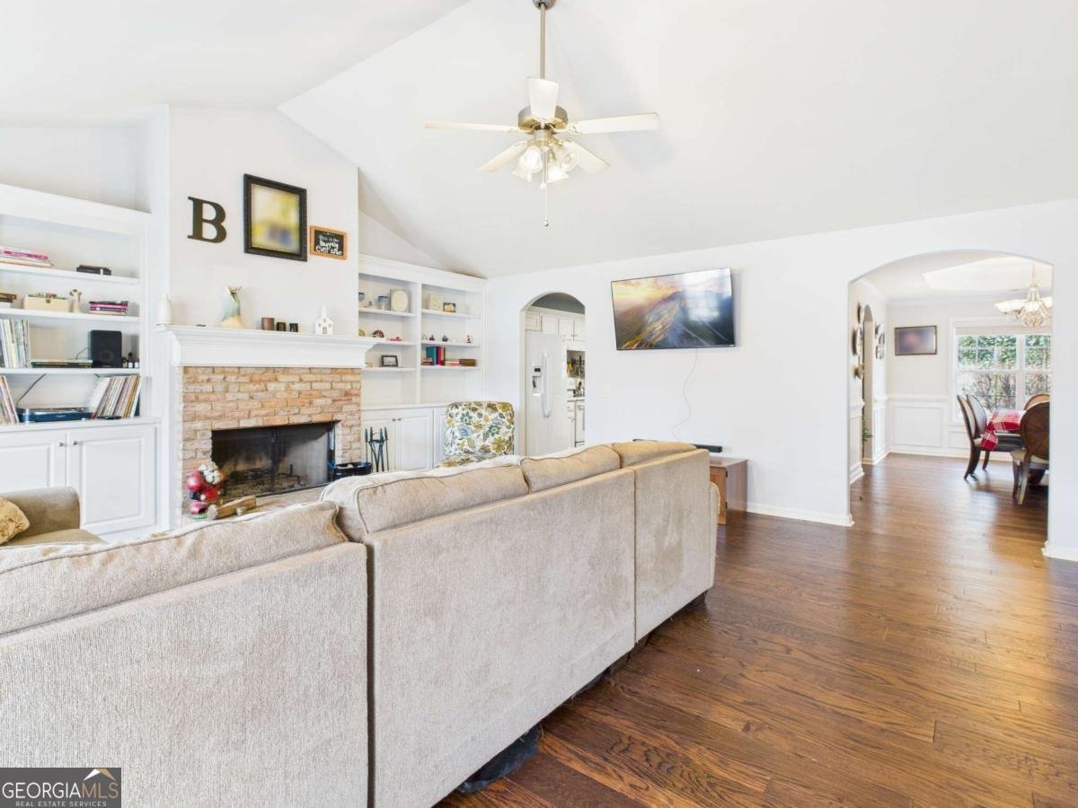 1150 Glen Lane Bishop - 2