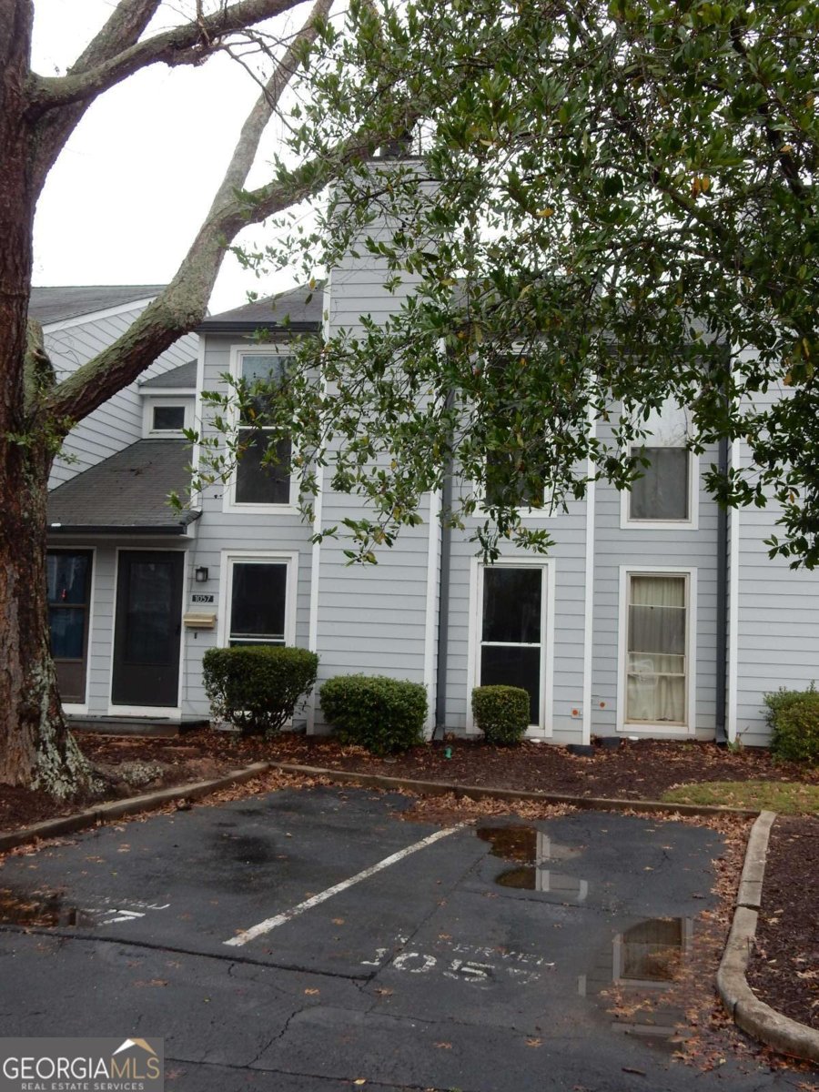 1057 Riverbend Club Drive Atlanta - 2