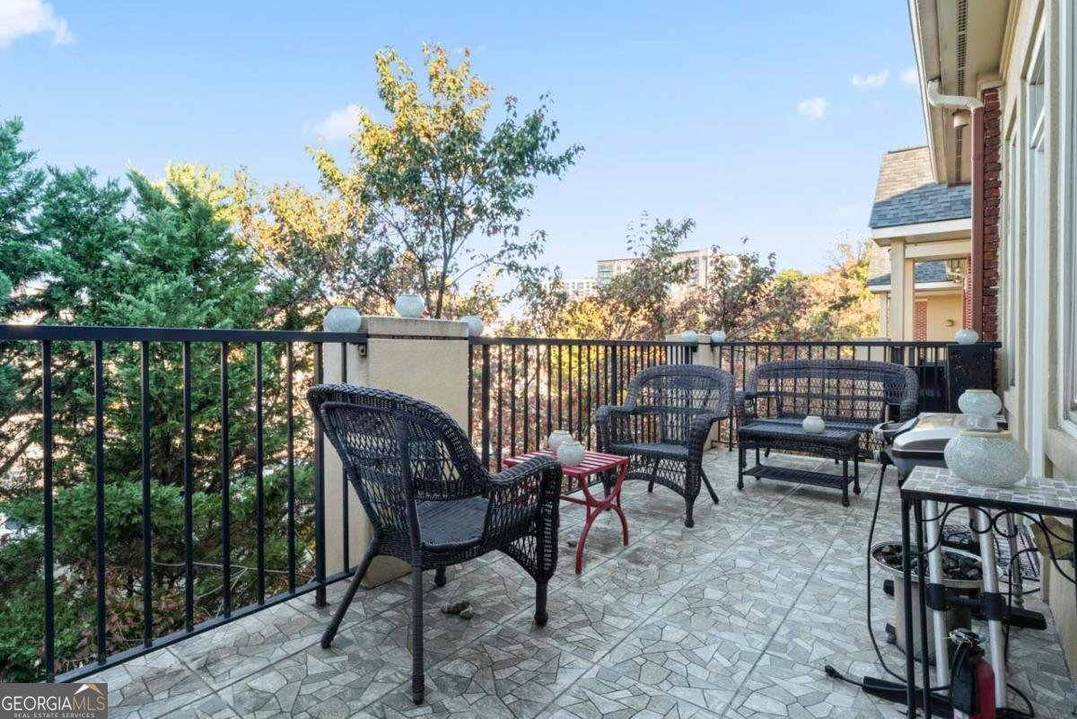 1735 Peachtree Street Atlanta - 10