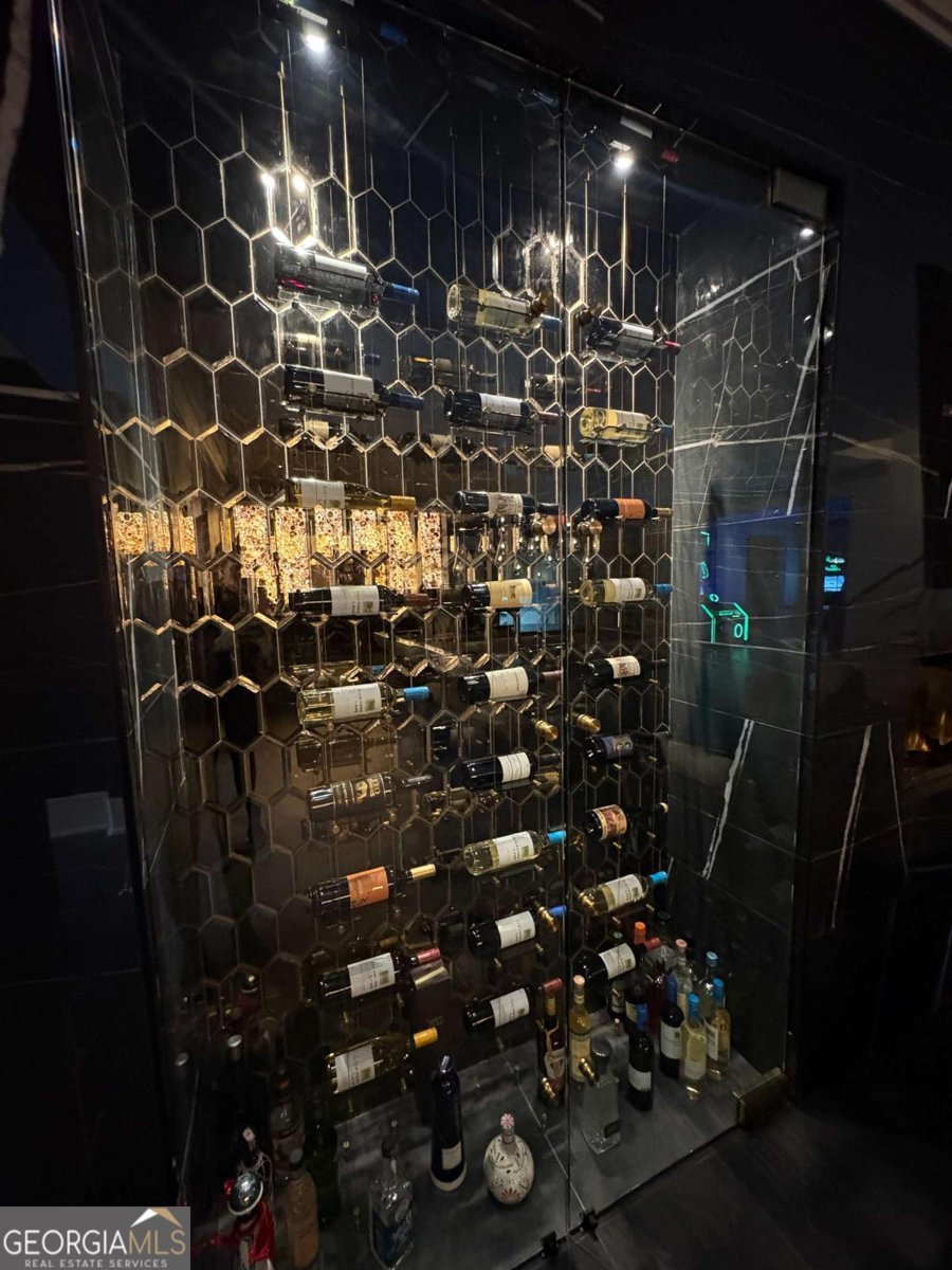 1386 Moores Mill Road Atlanta - 29