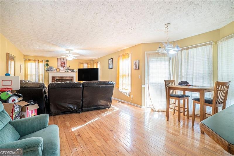 1535 Summit Pond Circle Loganville - 11