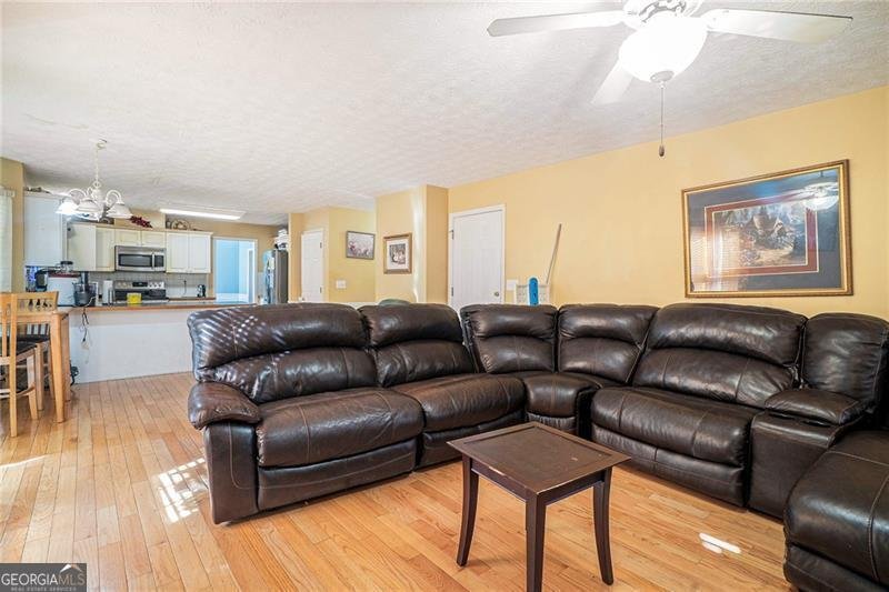 1535 Summit Pond Circle Loganville - 13