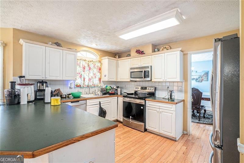 1535 Summit Pond Circle Loganville - 16