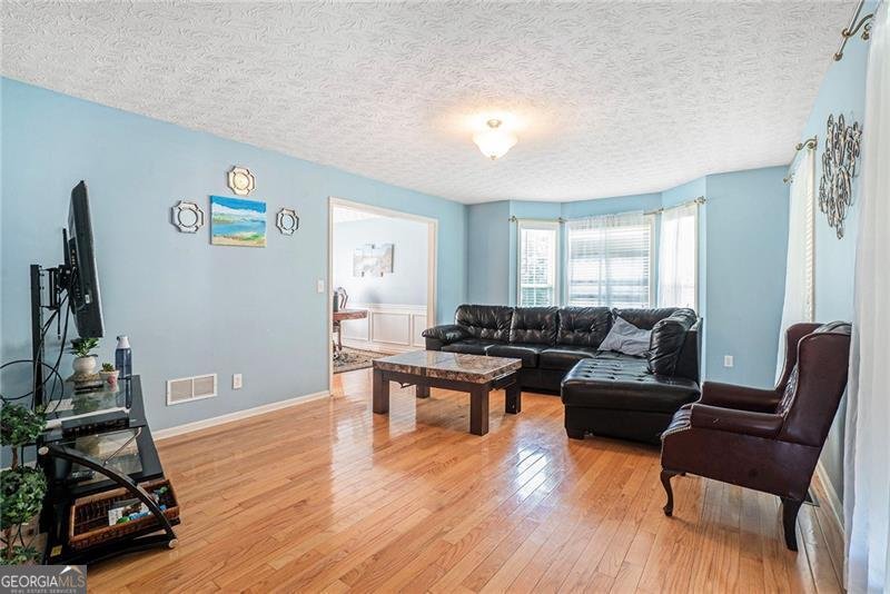 1535 Summit Pond Circle Loganville - 7