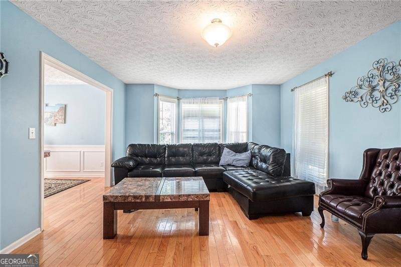 1535 Summit Pond Circle Loganville - 8