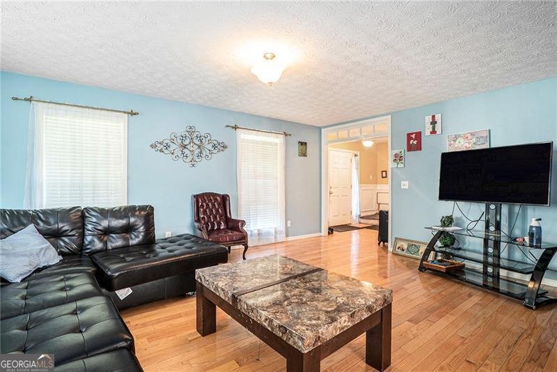 1535 Summit Pond Circle Loganville - 9