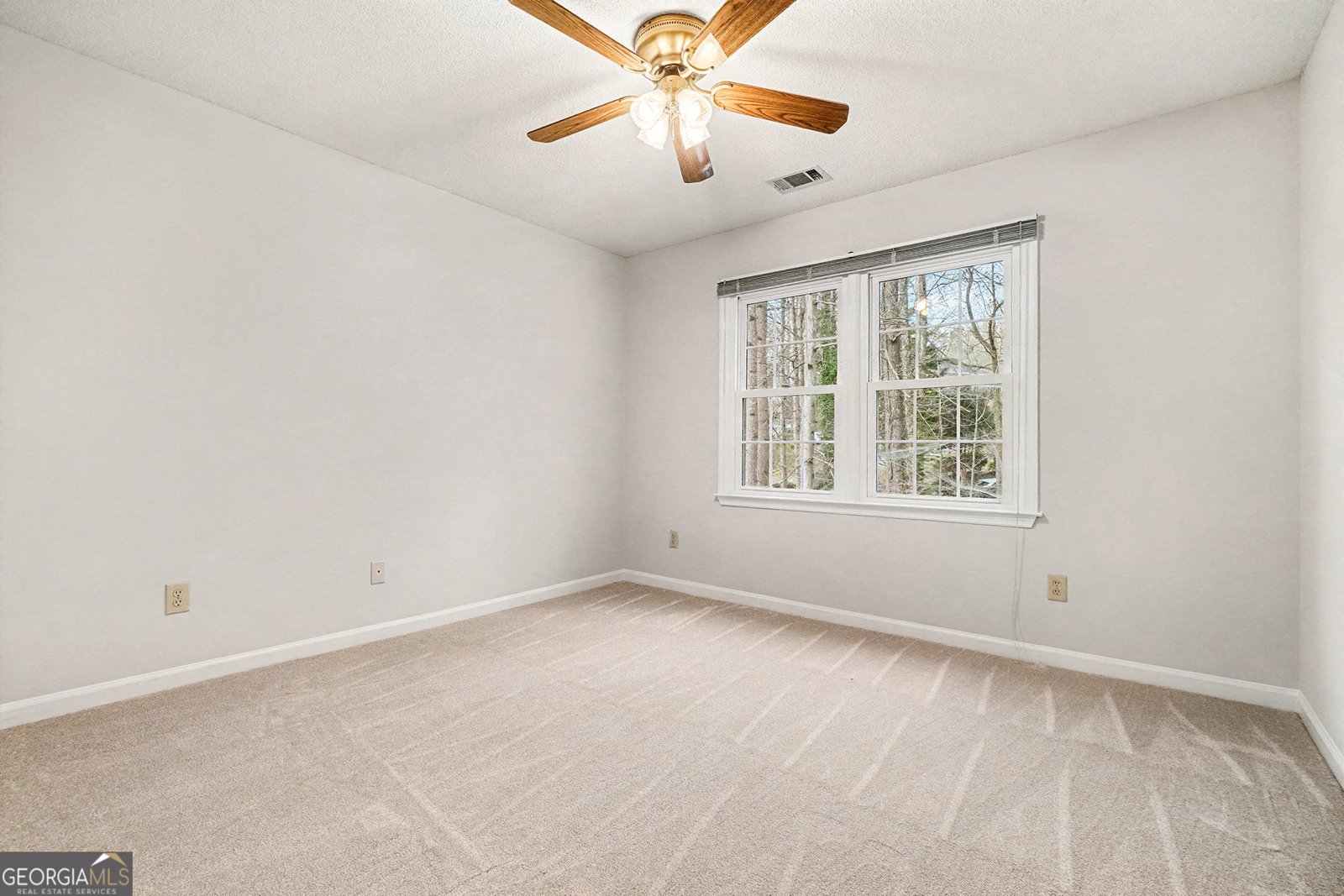 810 Deep Lake Drive Kennesaw - 28