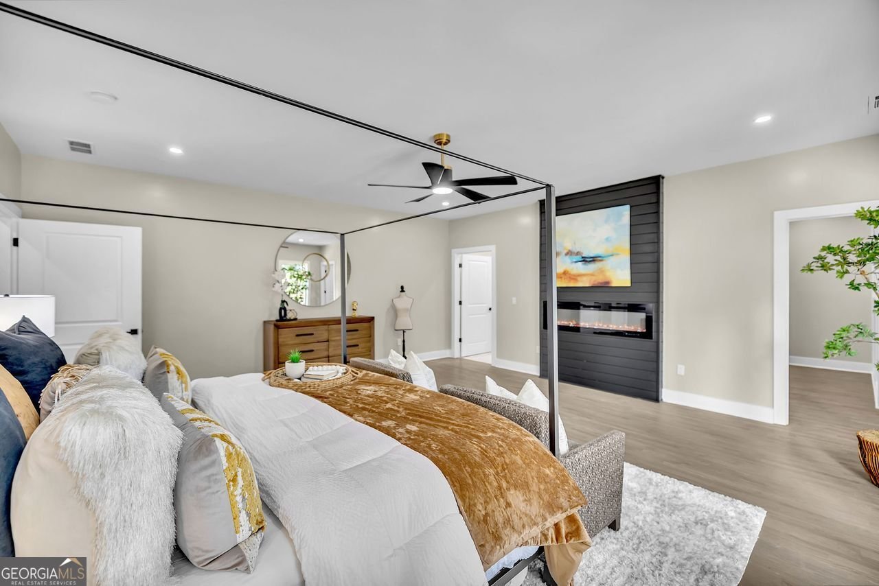 85 Lake Drive Atlanta - 24