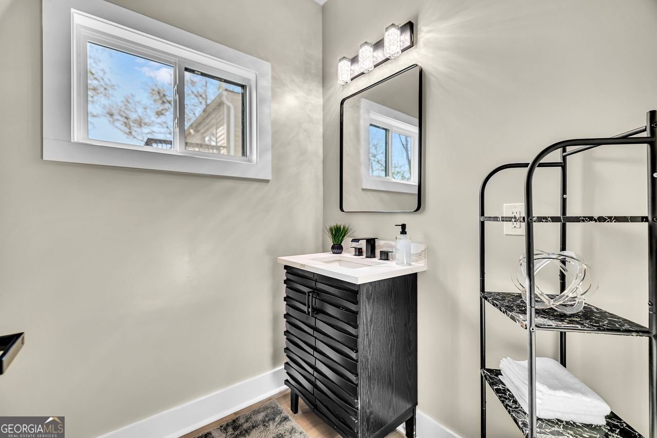 85 Lake Drive Atlanta - 30