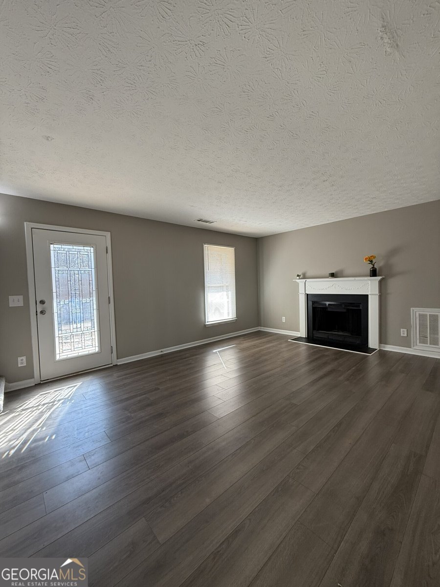 1528 Willow Gate Way Auburn - 2