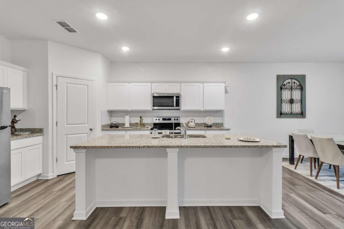 71 Carnaby Street Winder - 20