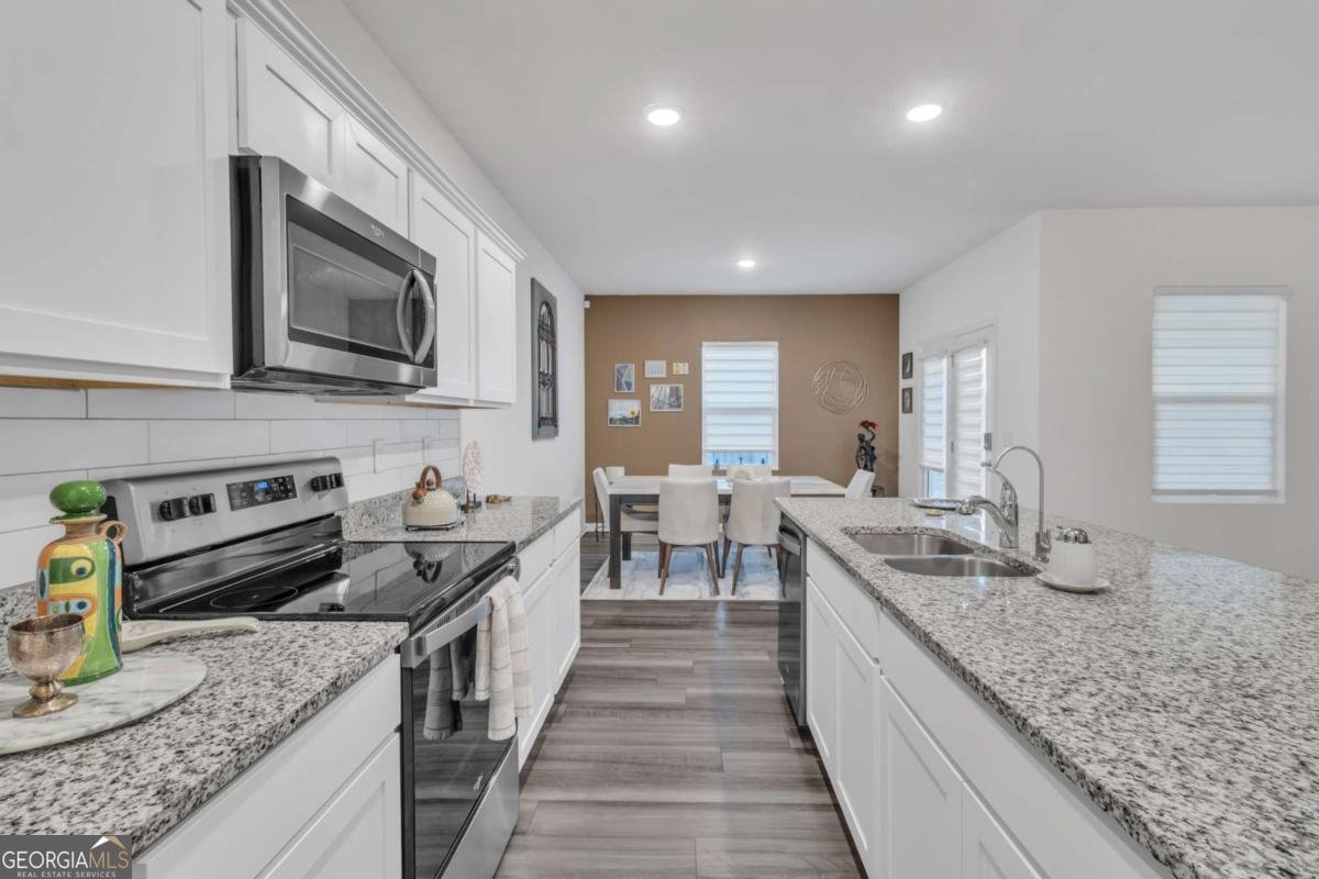 71 Carnaby Street Winder - 22