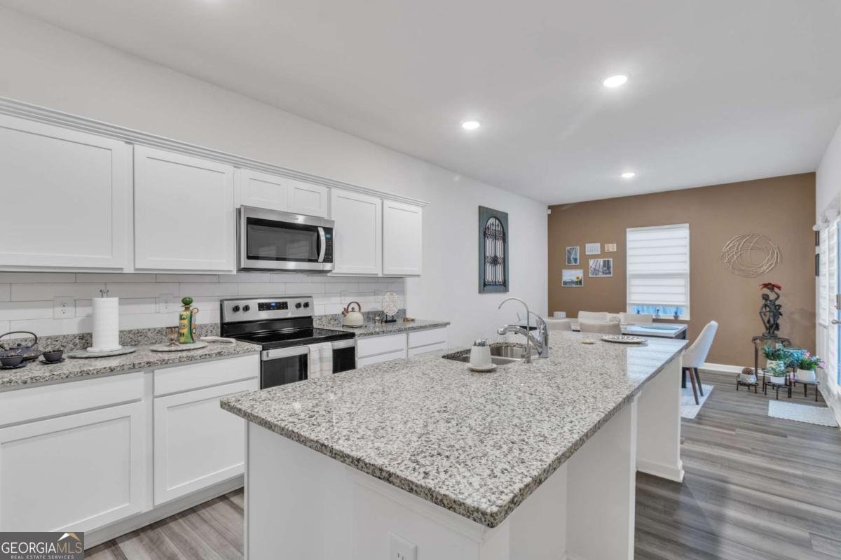 71 Carnaby Street Winder - 60