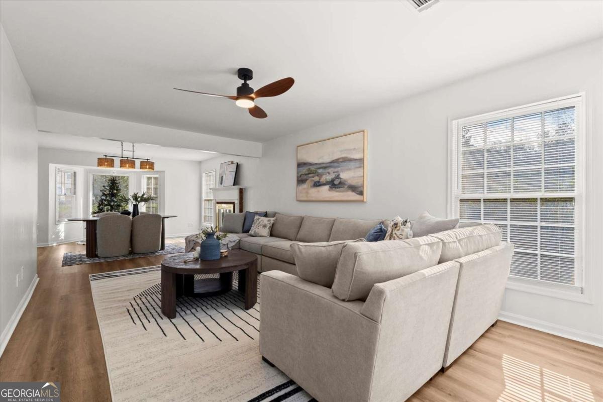 163 Willow Stream Court Roswell - 12