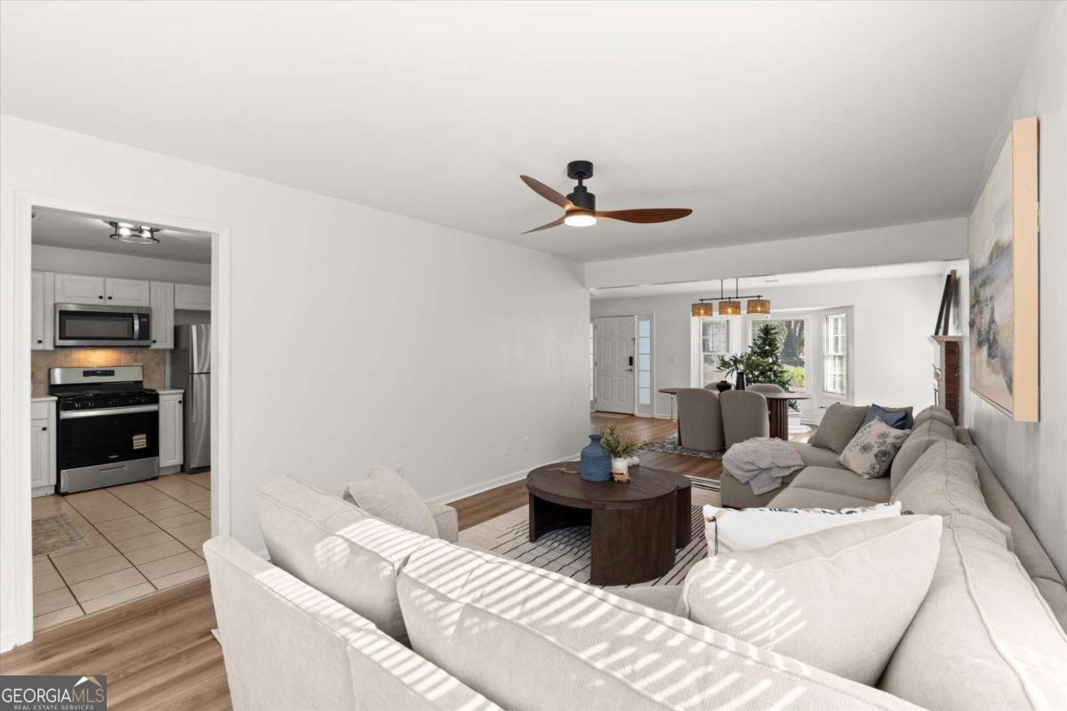 163 Willow Stream Court Roswell - 13