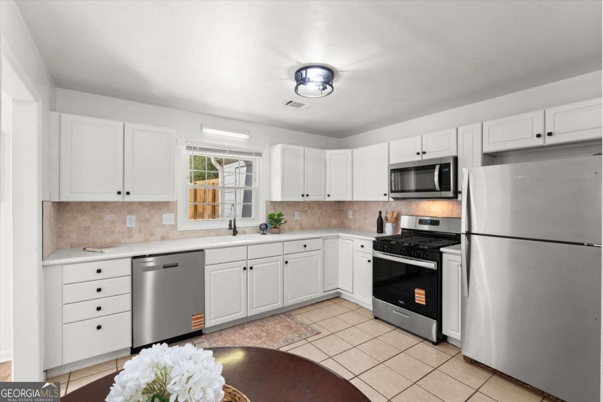 163 Willow Stream Court Roswell - 18