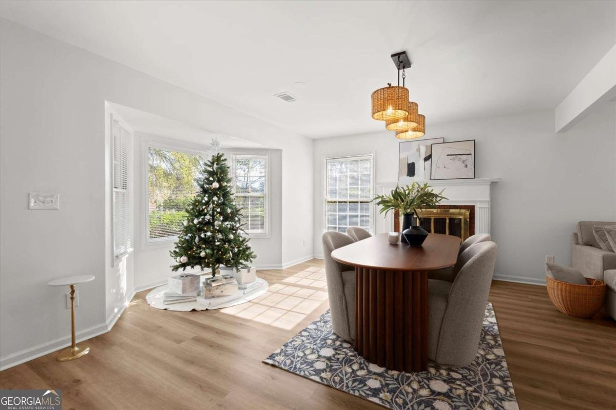 163 Willow Stream Court Roswell - 8