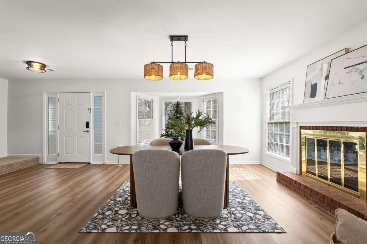 163 Willow Stream Court Roswell - 9