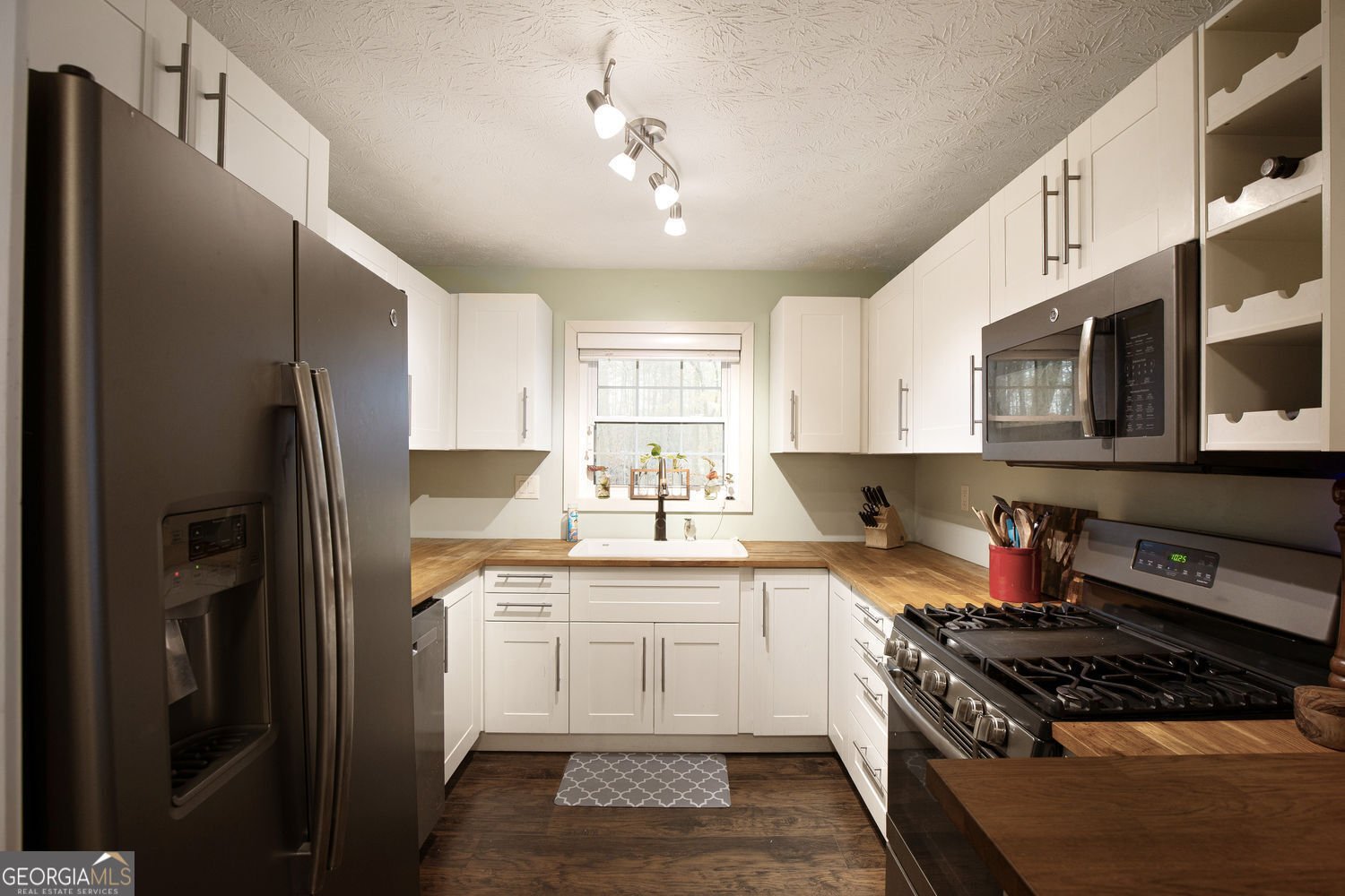 310 Natchez Trace Atlanta - 23