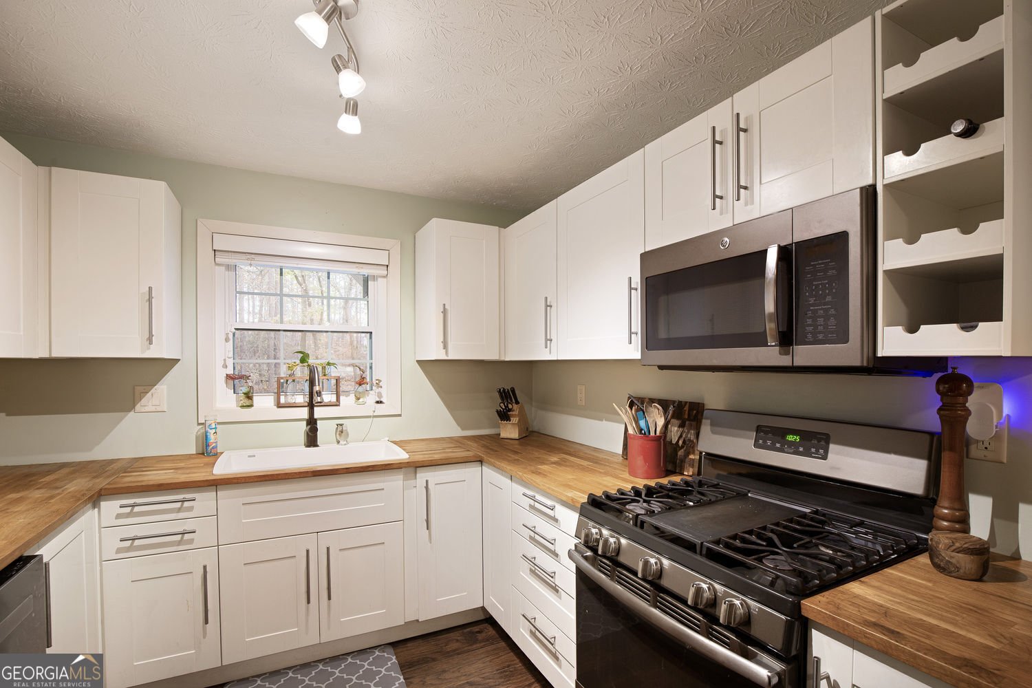 310 Natchez Trace Atlanta - 24