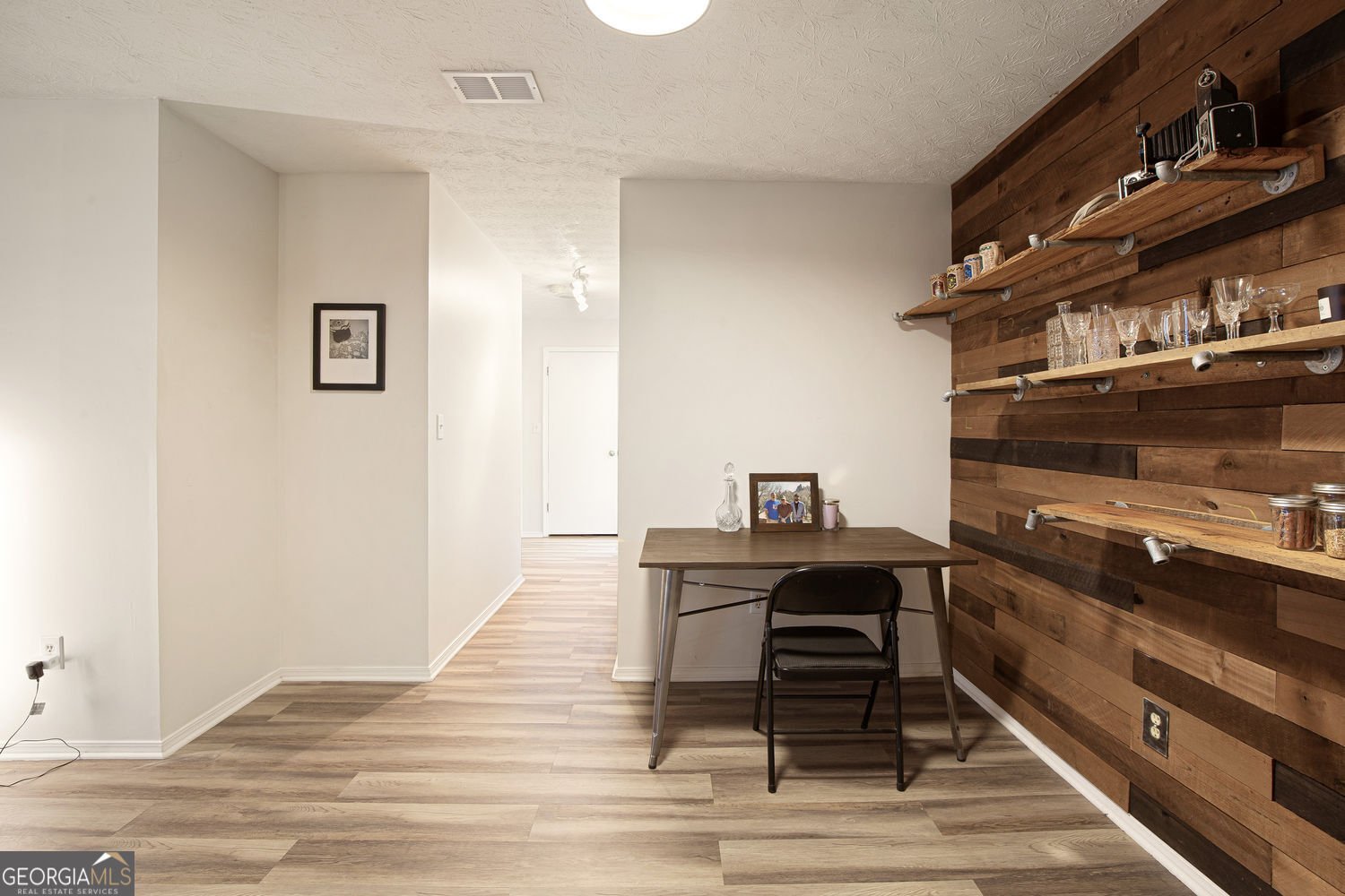 310 Natchez Trace Atlanta - 27