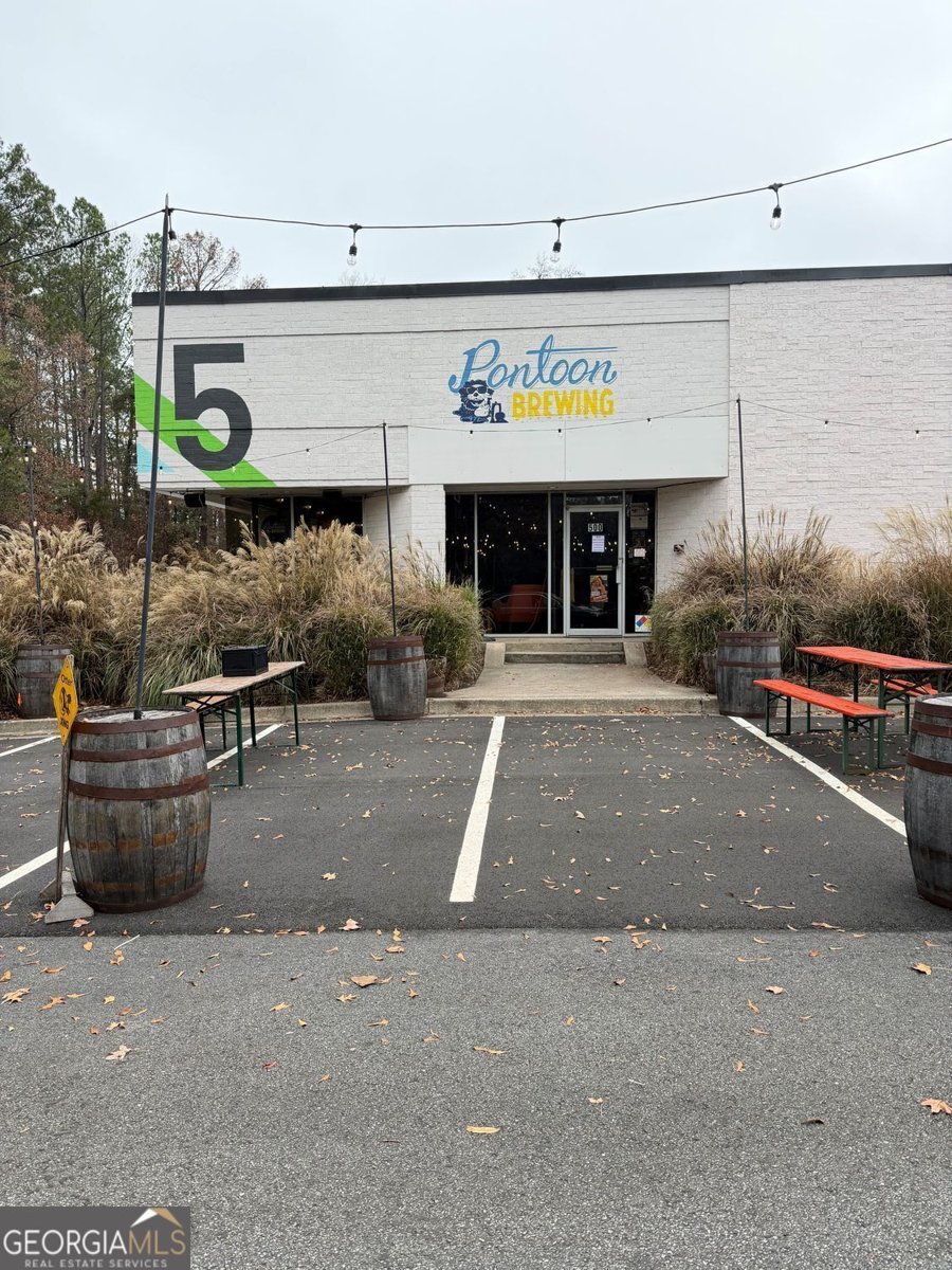 310 Natchez Trace Atlanta - 39