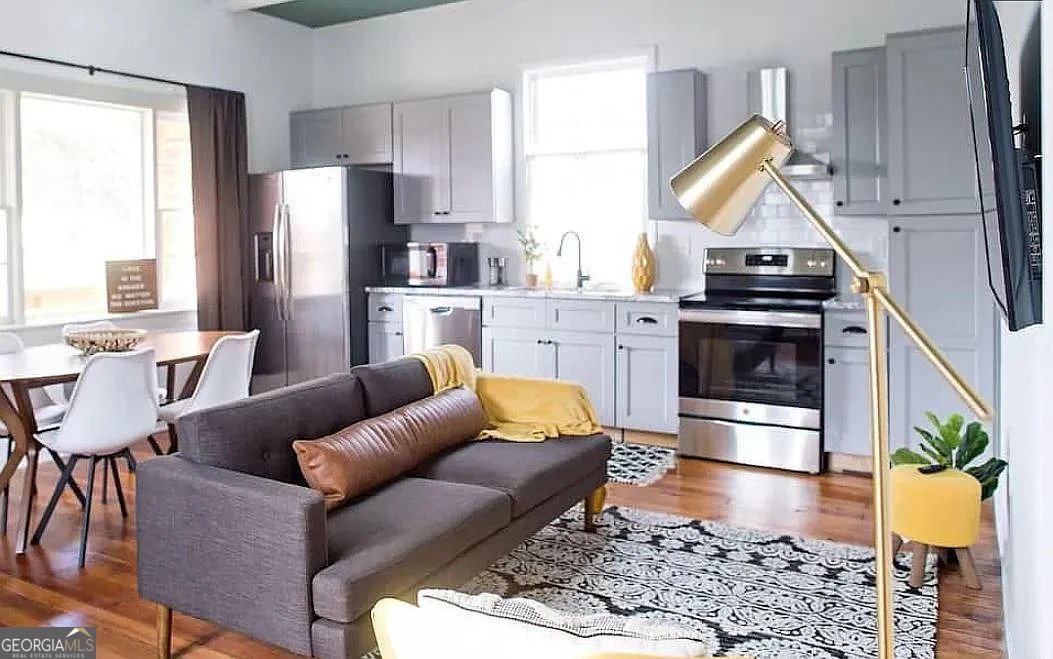 827 D'Antignac Street Augusta - 4