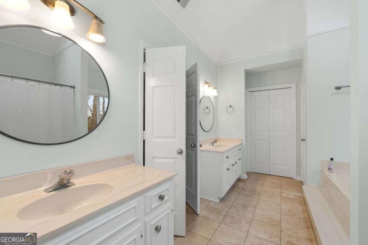 1050 York Trace Marietta - 28